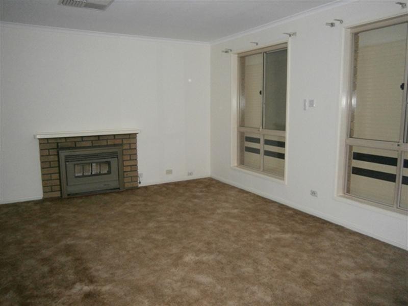 25 Insignia Avenue, Andrews Farm SA 5114