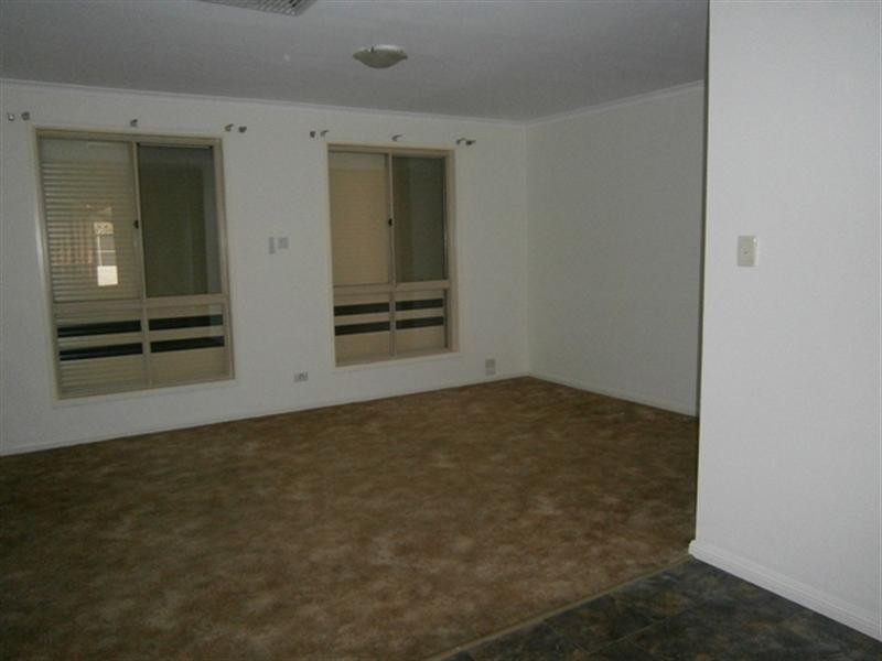 25 Insignia Avenue, Andrews Farm SA 5114