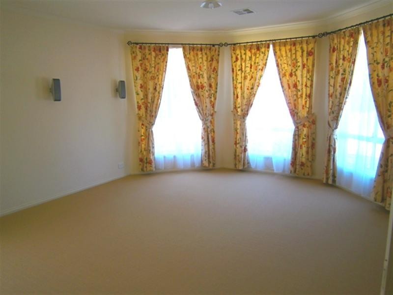 21 Lynton Street, Blakeview SA 5114