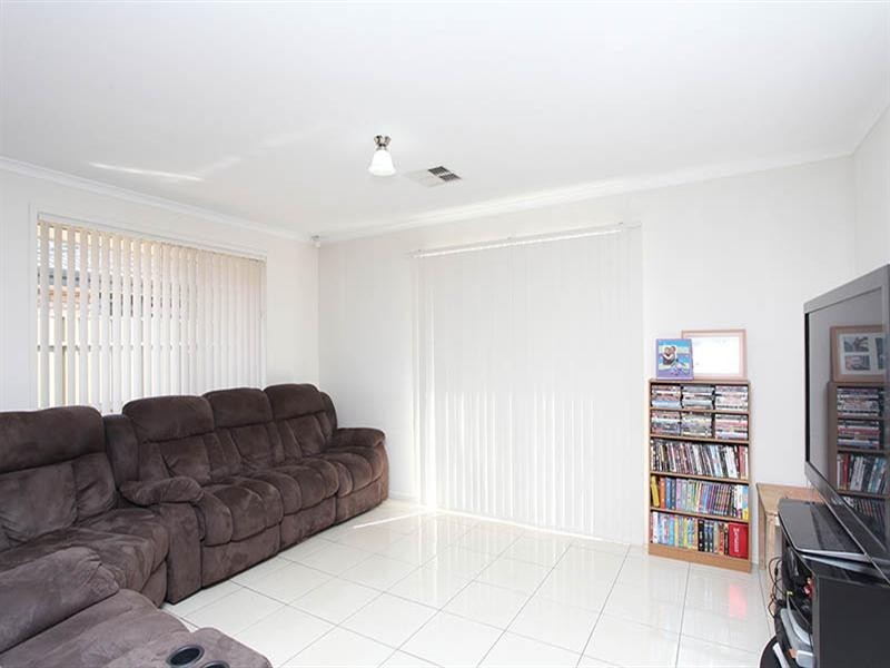 14 Oxford Drive, Andrews Farm SA 5114