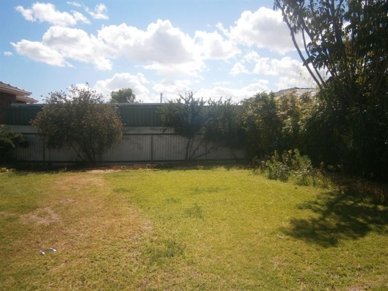 13 Launer Avenue, Rostrevor SA 5073