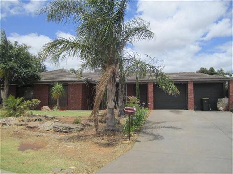 19 Buttercup Grove, Blakeview SA 5114