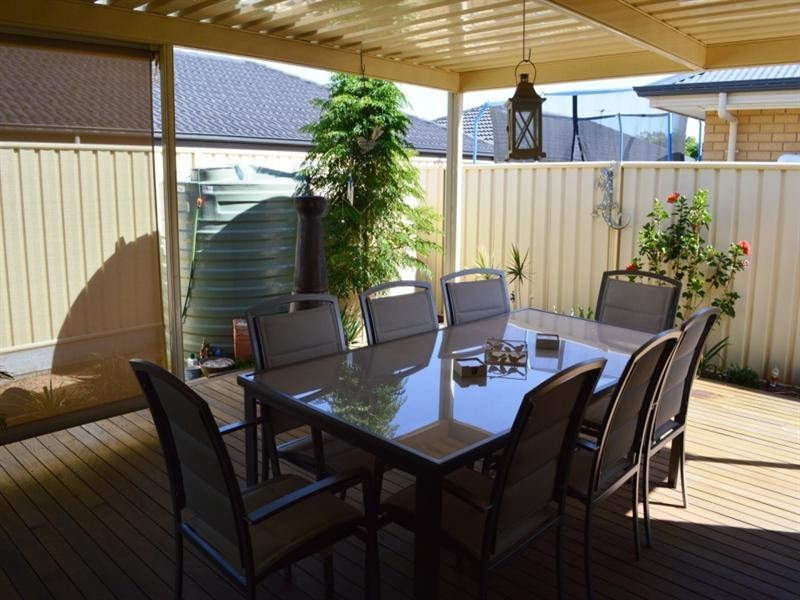 27 Arcadia Drive, Smithfield SA 5114