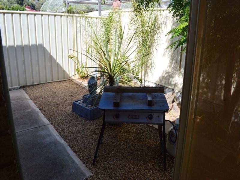 27 Arcadia Drive, Smithfield SA 5114
