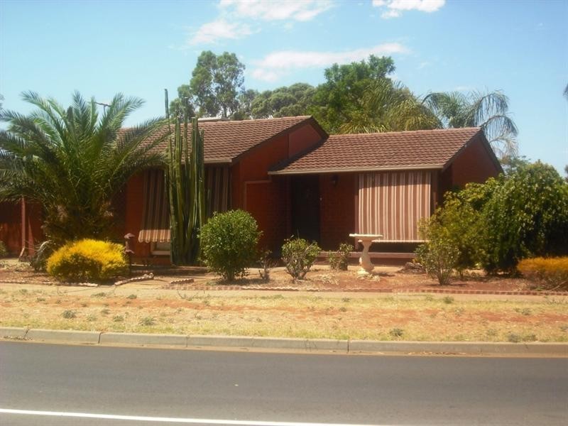 4 Maltarra Road, Munno Para SA 5115