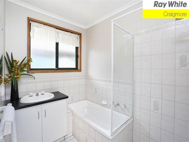 24 Lynton Court, Blakeview SA 5114