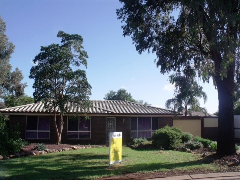 8 Rustic Grove, Andrews Farm SA 5114