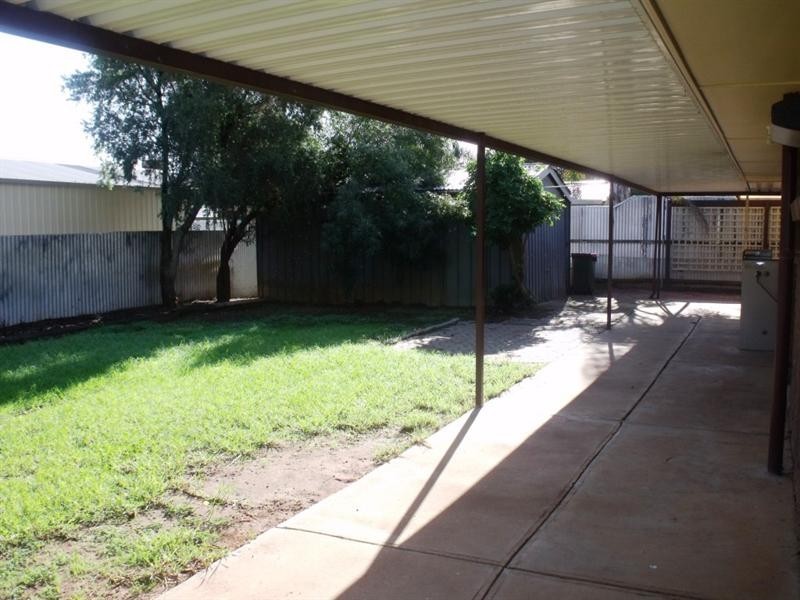 8 Rustic Grove, Andrews Farm SA 5114
