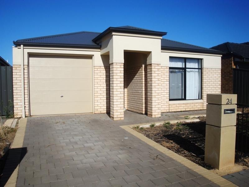 24 Mendota Avenue, Andrews Farm SA 5114