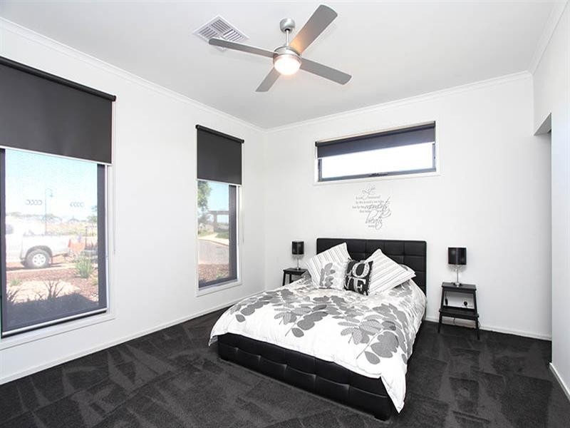 1 Kenton Place, Blakeview SA 5114
