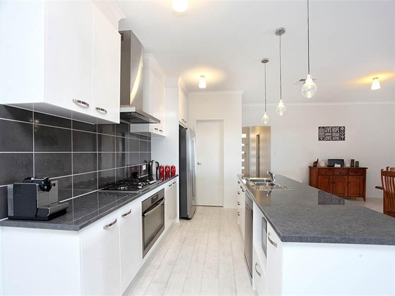 1 Kenton Place, Blakeview SA 5114