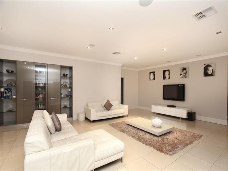 12 Glenfield Circuit, Angle Vale SA 5117