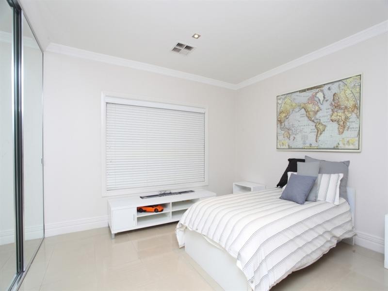 12 Glenfield Circuit, Angle Vale SA 5117