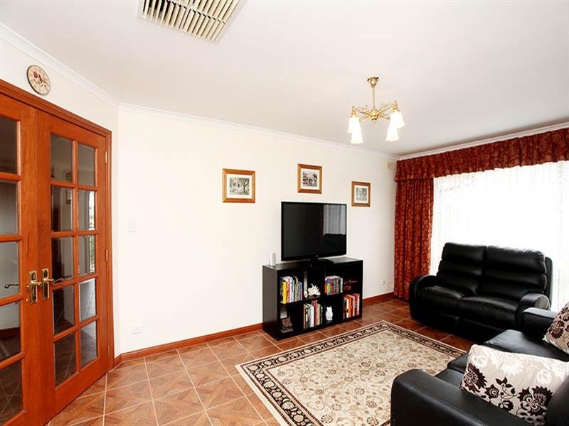 22 Castle Court, Blakeview SA 5114