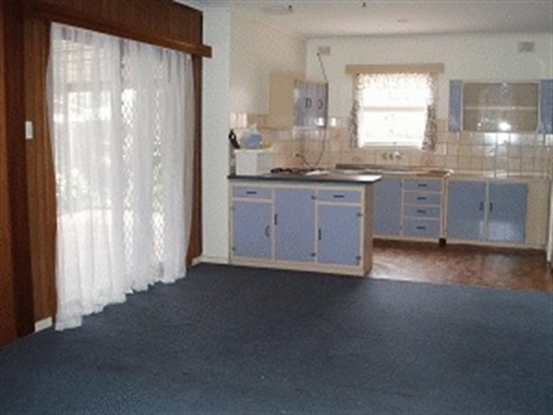 28 Barker Crescent, Smithfield Plains SA 5114