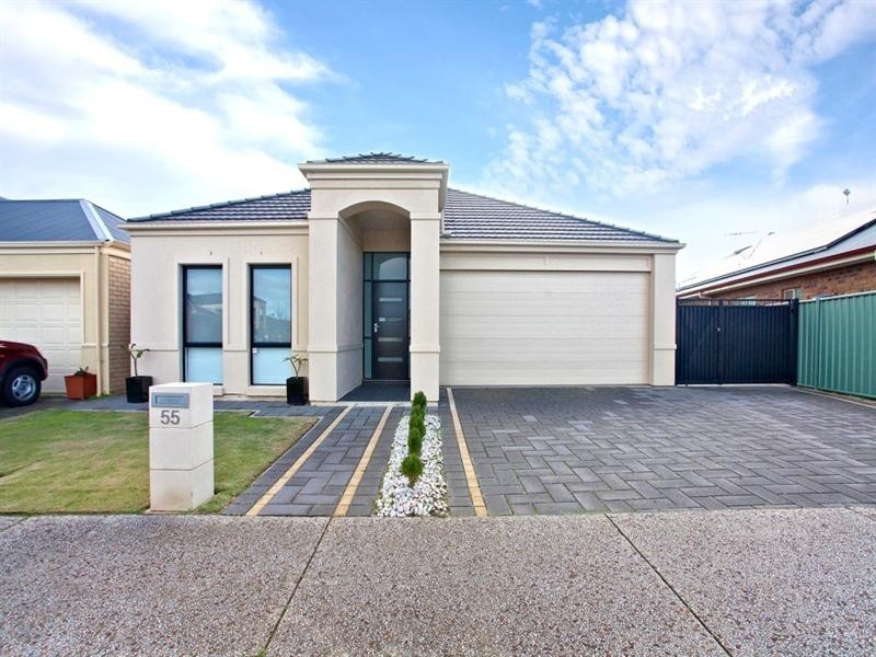 55 Lord Howe Crescent, Mawson Lakes SA 5095