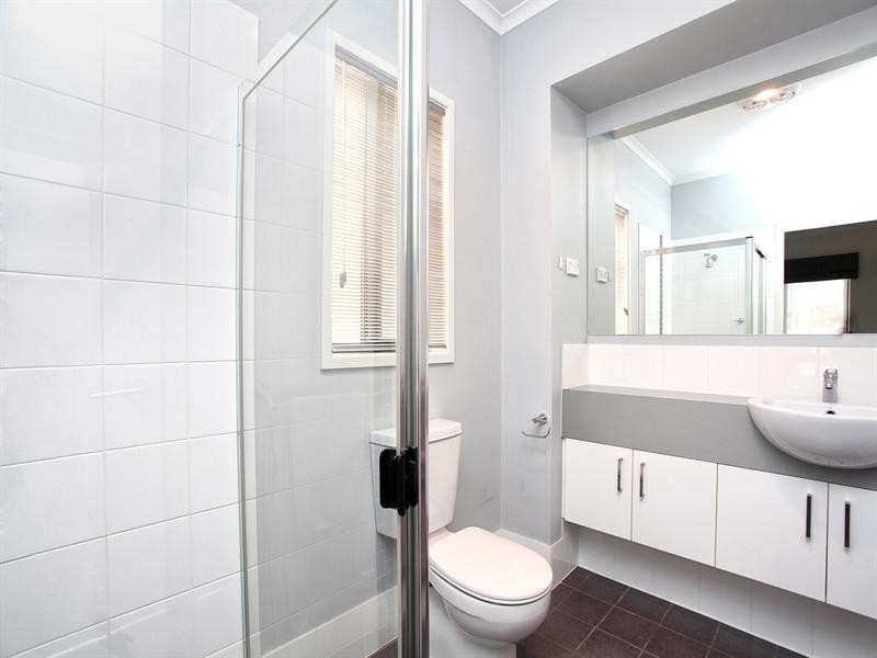 55 Lord Howe Crescent, Mawson Lakes SA 5095