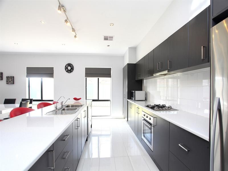 55 Lord Howe Crescent, Mawson Lakes SA 5095