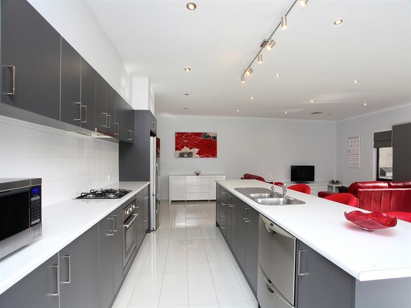 55 Lord Howe Crescent, Mawson Lakes SA 5095