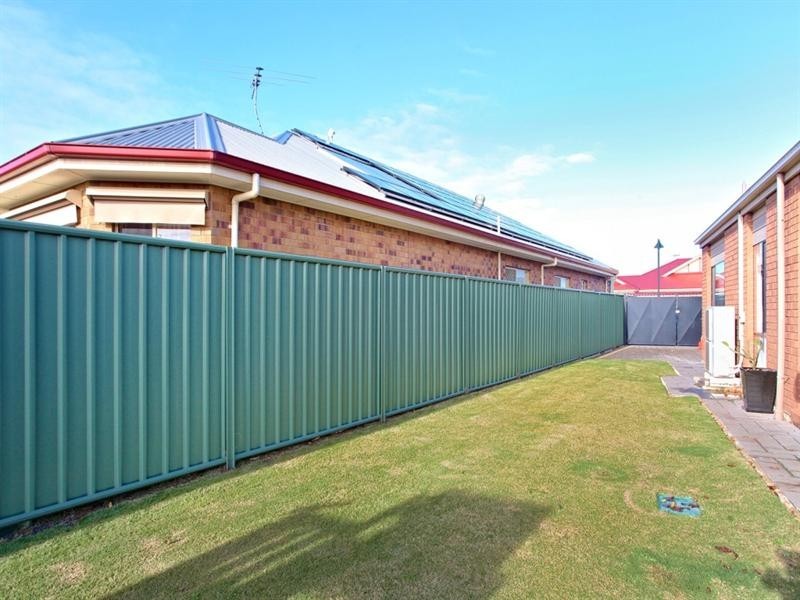 55 Lord Howe Crescent, Mawson Lakes SA 5095