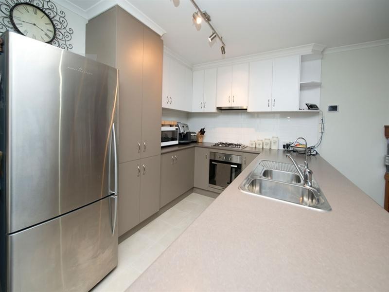 6 Semillon Crescent, Andrews Farm SA 5114