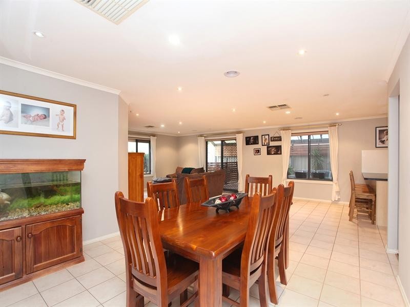 8 Kingate Boulevard, Blakeview SA 5114