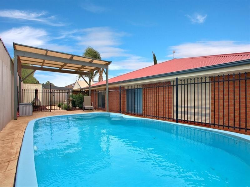 8 Kingate Boulevard, Blakeview SA 5114