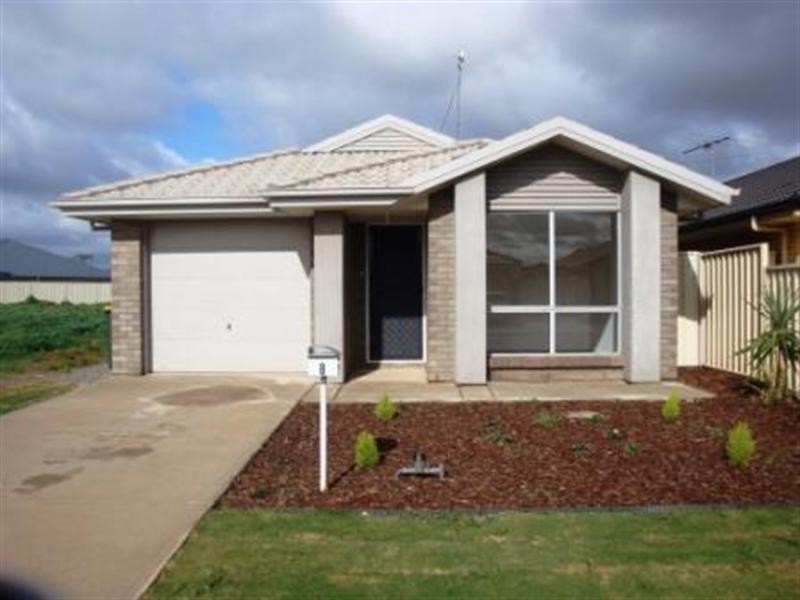 8 Veronica Drive, Burton SA 5110
