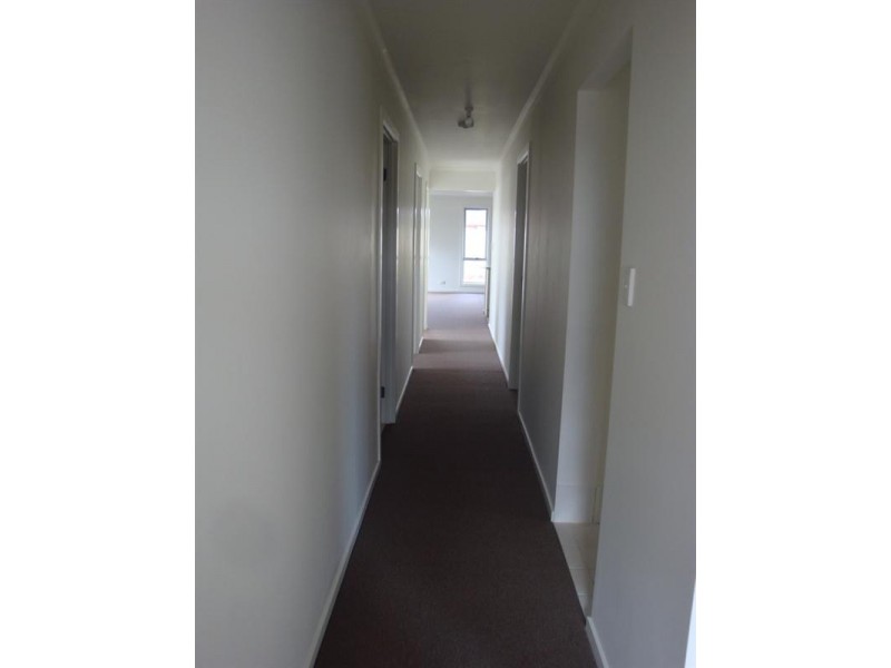 8 Veronica Drive, Burton SA 5110
