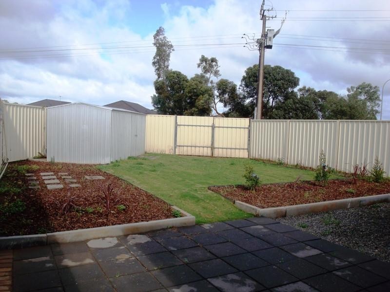 8 Veronica Drive, Burton SA 5110