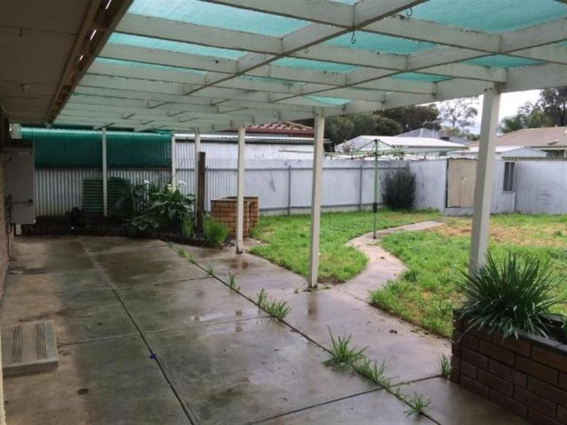 20 Nicholls Drive, Burton SA 5110