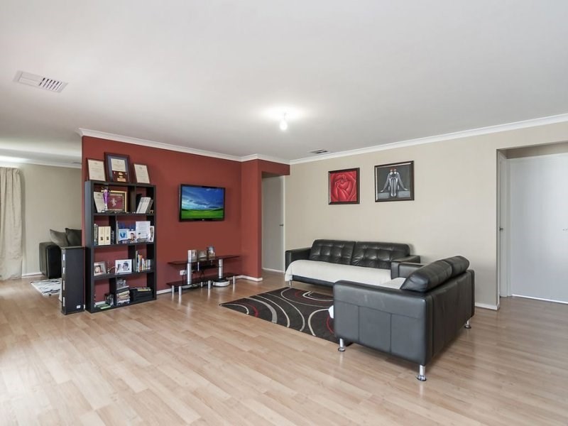 13 Nybo Court, Munno Para West SA 5115