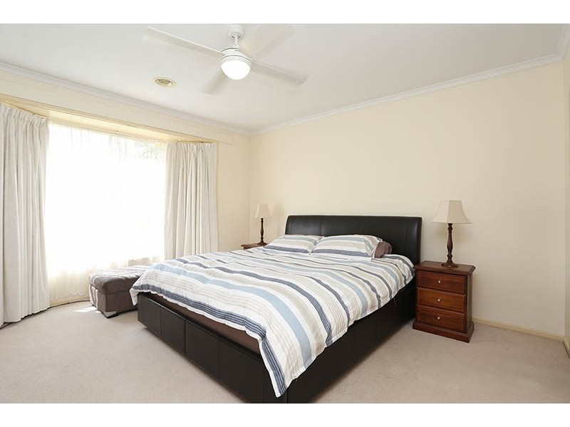 5 Whitelaws Court, Angle Vale SA 5117