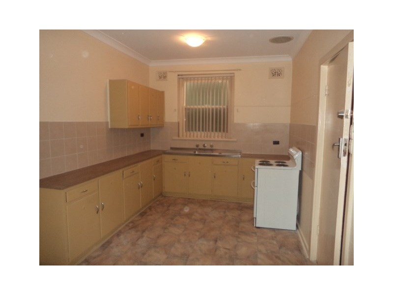 18 Midway Road, Elizabeth East SA 5112