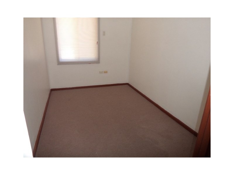 15 Barton Road, Elizabeth Downs SA 5113