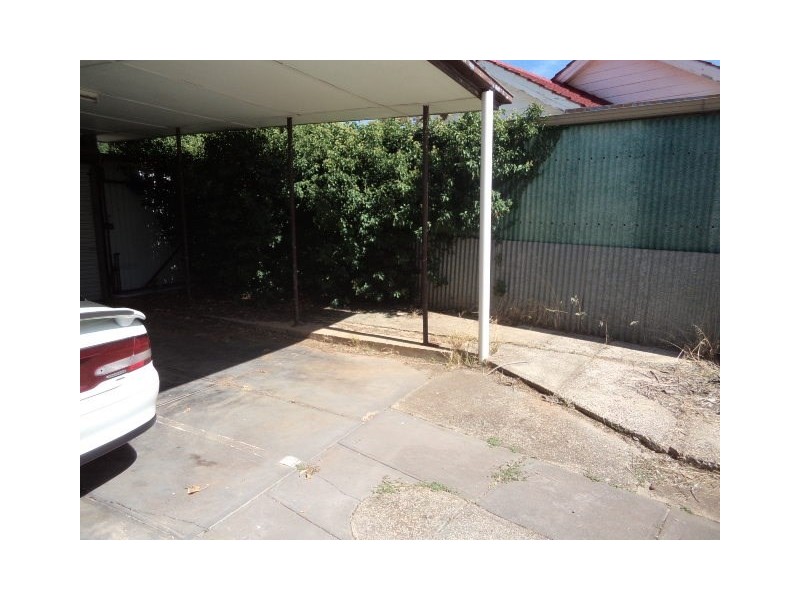 15 Barton Road, Elizabeth Downs SA 5113