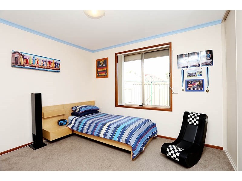 92 President Avenue, Andrews Farm SA 5114