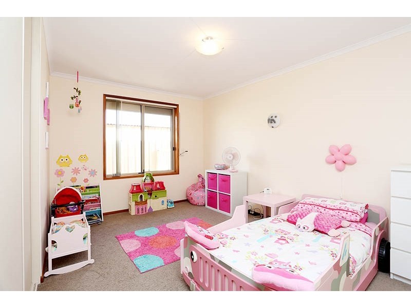 92 President Avenue, Andrews Farm SA 5114