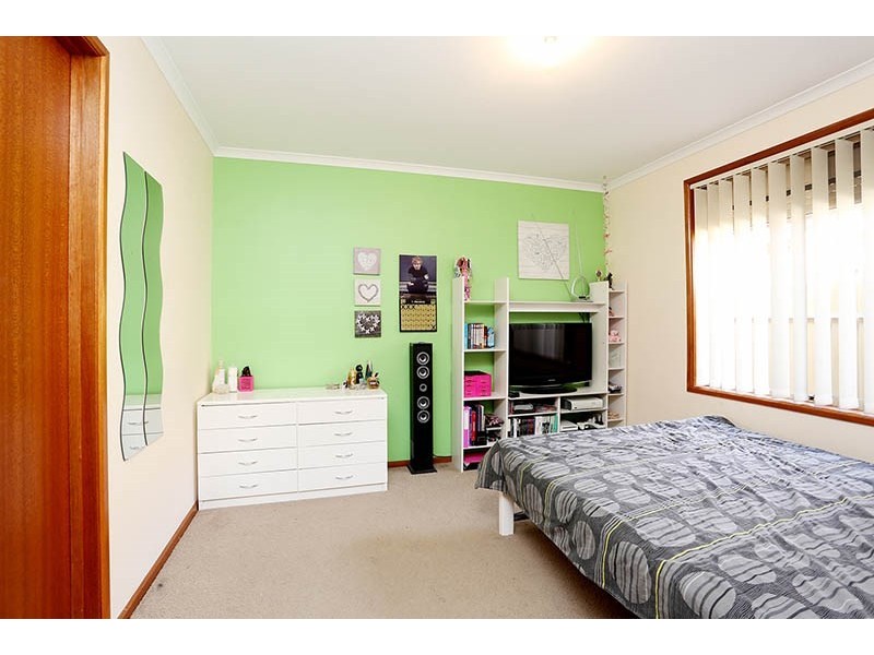 92 President Avenue, Andrews Farm SA 5114