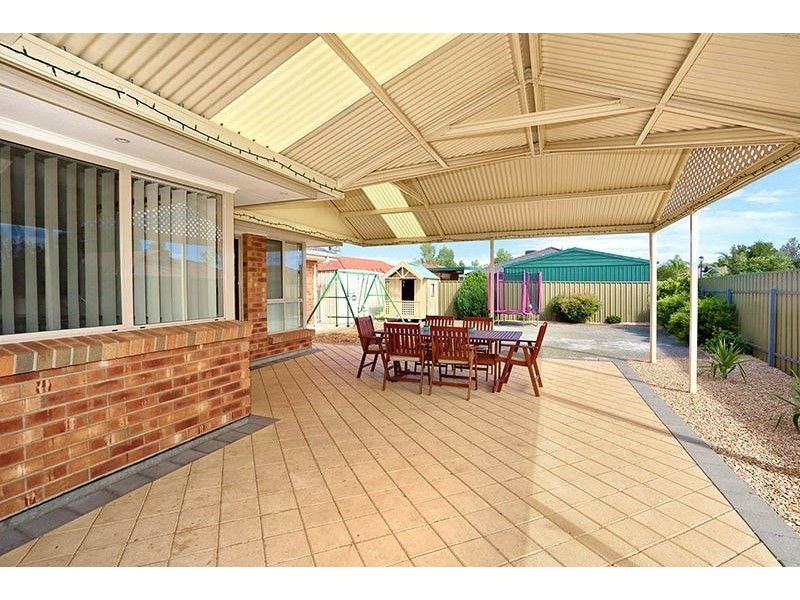 92 President Avenue, Andrews Farm SA 5114