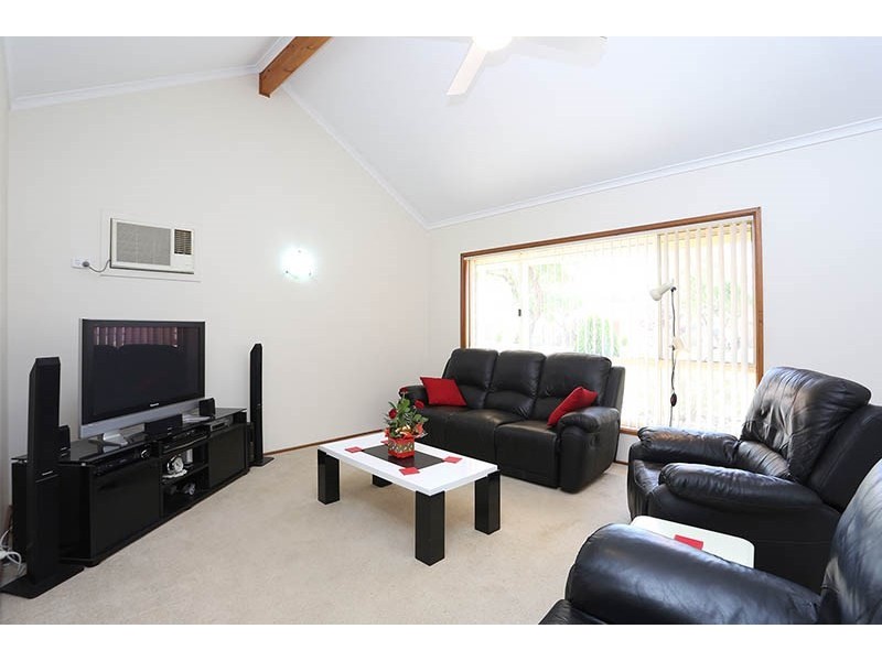 8 Leicester Grove, Andrews Farm SA 5114