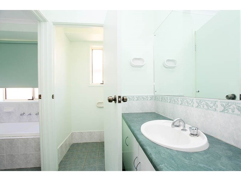 15 Dawn Close, Andrews Farm SA 5114