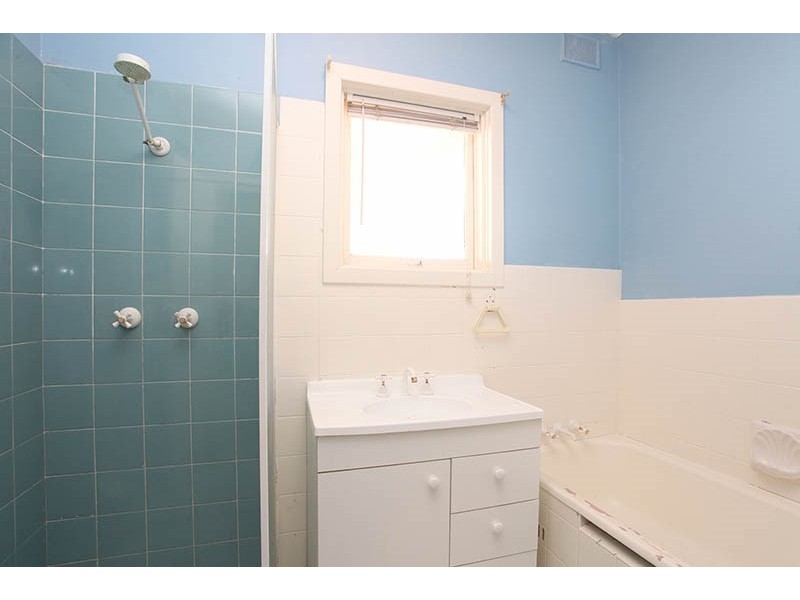 8 Robins Street, Elizabeth Downs SA 5113