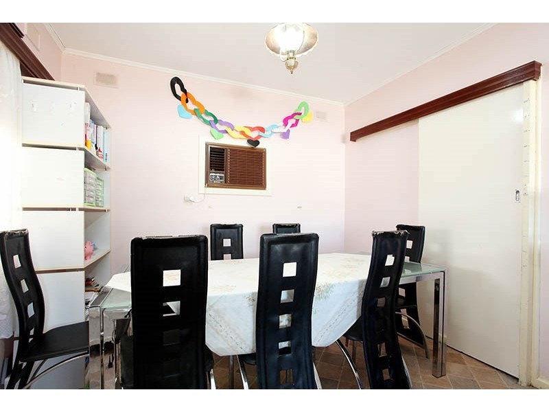 16 Marshalsea Road, Elizabeth Park SA 5113