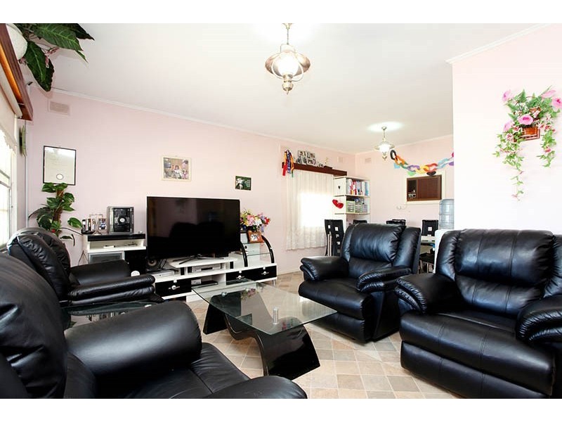 16 Marshalsea Road, Elizabeth Park SA 5113