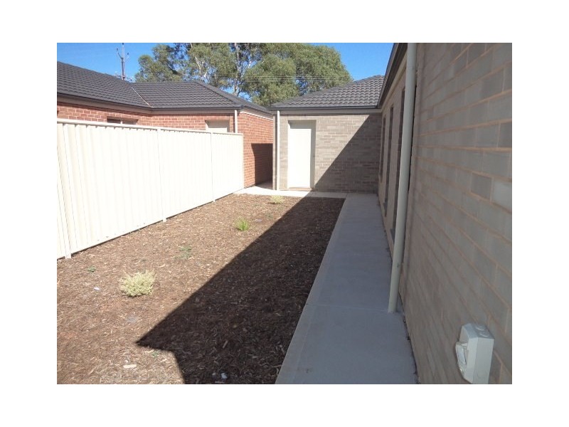 32 Olive Grove, Munno Para West SA 5115