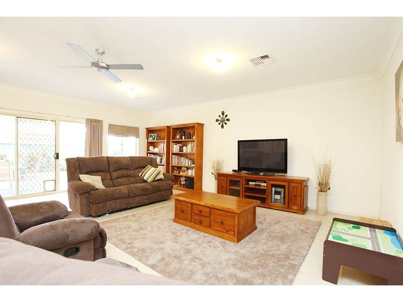 13 Tatura Road, Munno Para West SA 5115