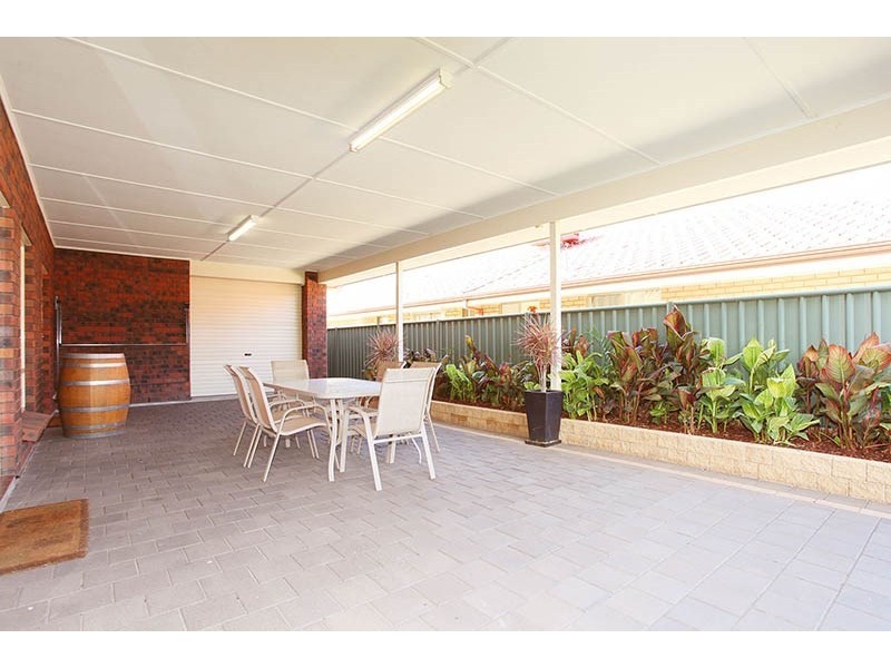 13 Tatura Road, Munno Para West SA 5115