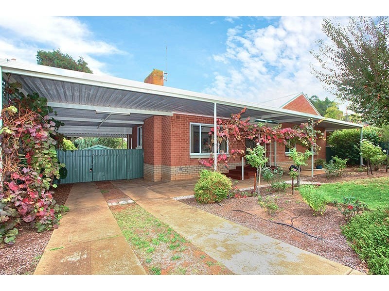 8 Waldron Street, Elizabeth East SA 5112