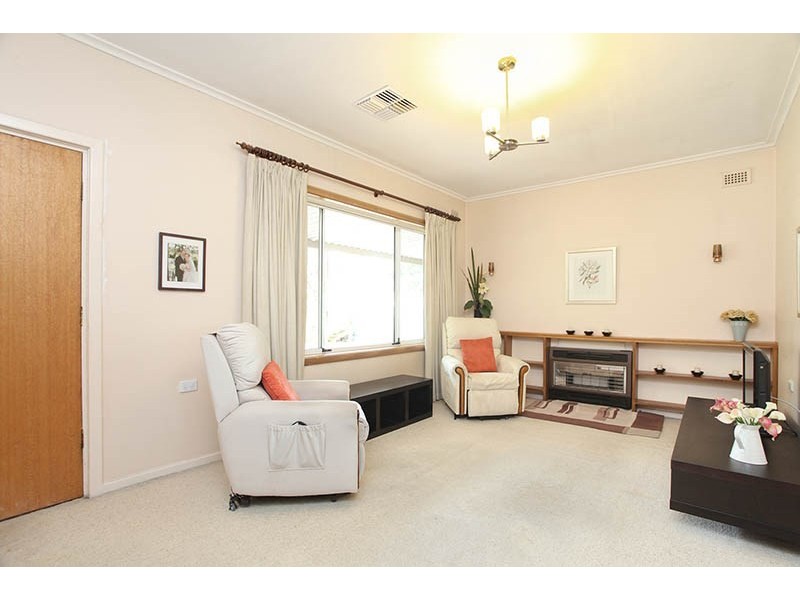 8 Waldron Street, Elizabeth East SA 5112